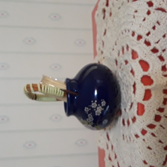 Vintage Porcelain Toothpick Holder Made in Japan Bamboo Handle. - Picture 6 of 6